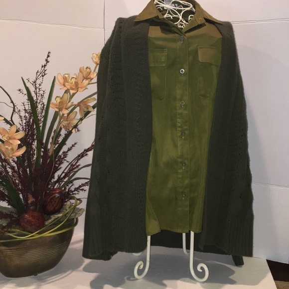 💕💕TALBOTS CASHMERE BLEND CARDIGAN SWEATER SZ MED - Picture 7 of 10